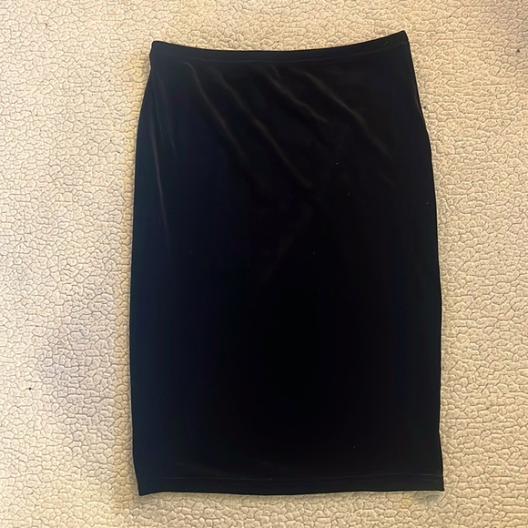 Black Velvet Stretchy Pencil Skirt - Picture 1 of 2